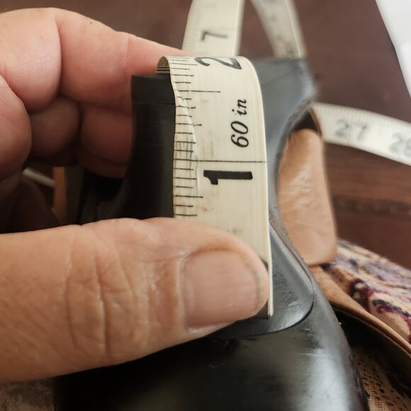 SOFFT Vintage-Style Brown Leather Strap Sandals- Size 6 - Picture 11 of 12